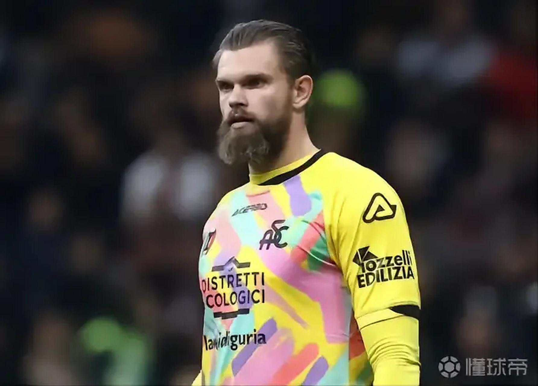 波兰队完胜韩国队,奥恰洛夫点燃赛场 波兰队完胜韩国队,奥恰洛夫点燃赛场