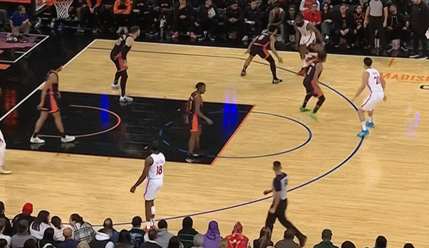 青岛队完胜76人,米切尔状态火热 青岛队完胜76人,米切尔状态火热