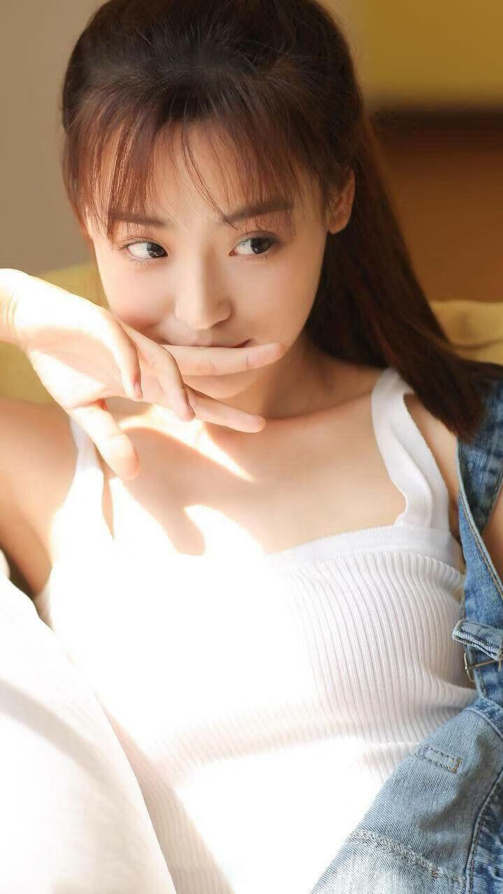 当中卫指挥官接管末节—阿坎吉的爆发与比利亚雷亚尔的篮球式逆转