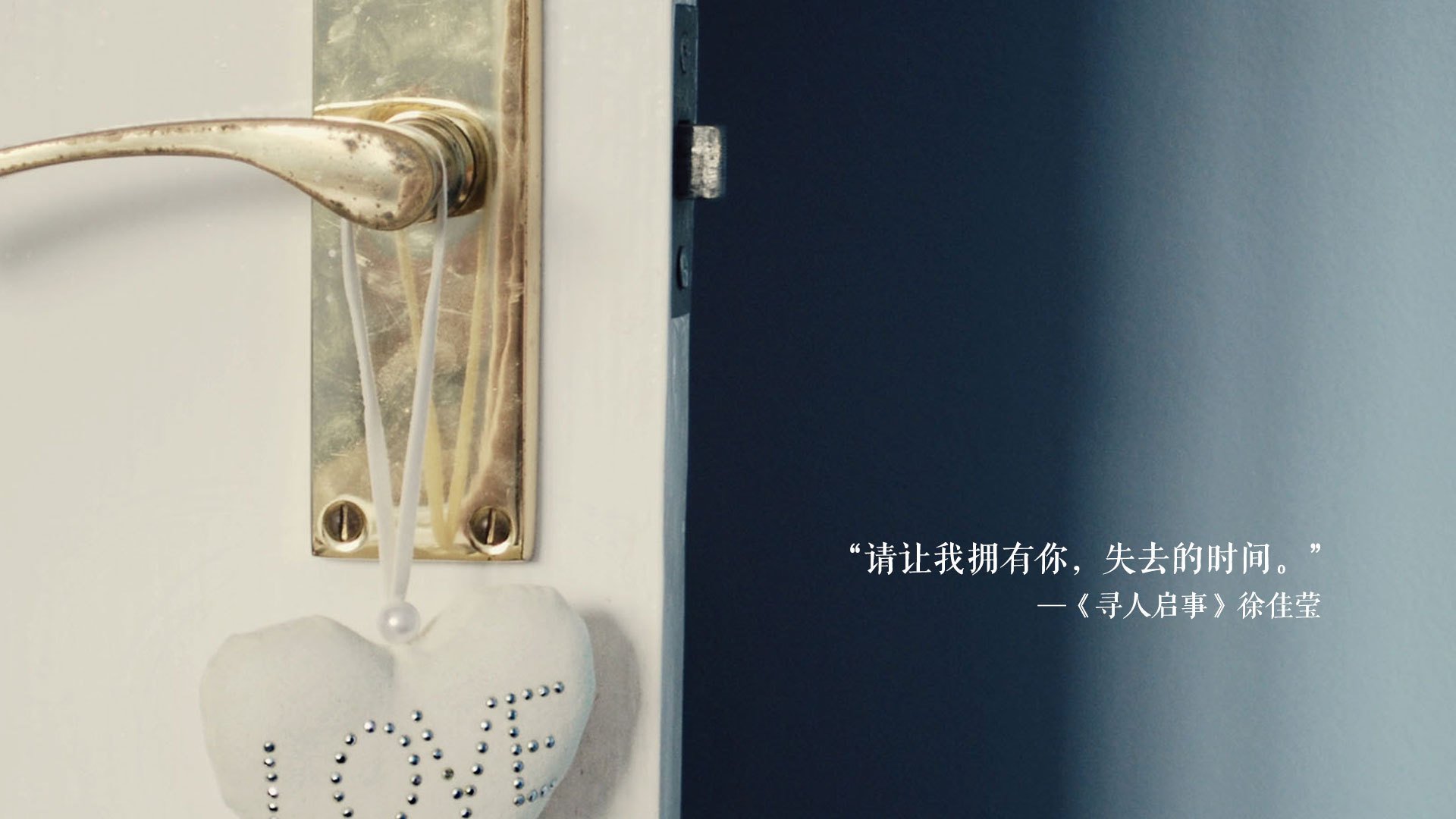 在开始写作前,让我们先拓展思维,确定一个能抓住文章核心灵魂的标题