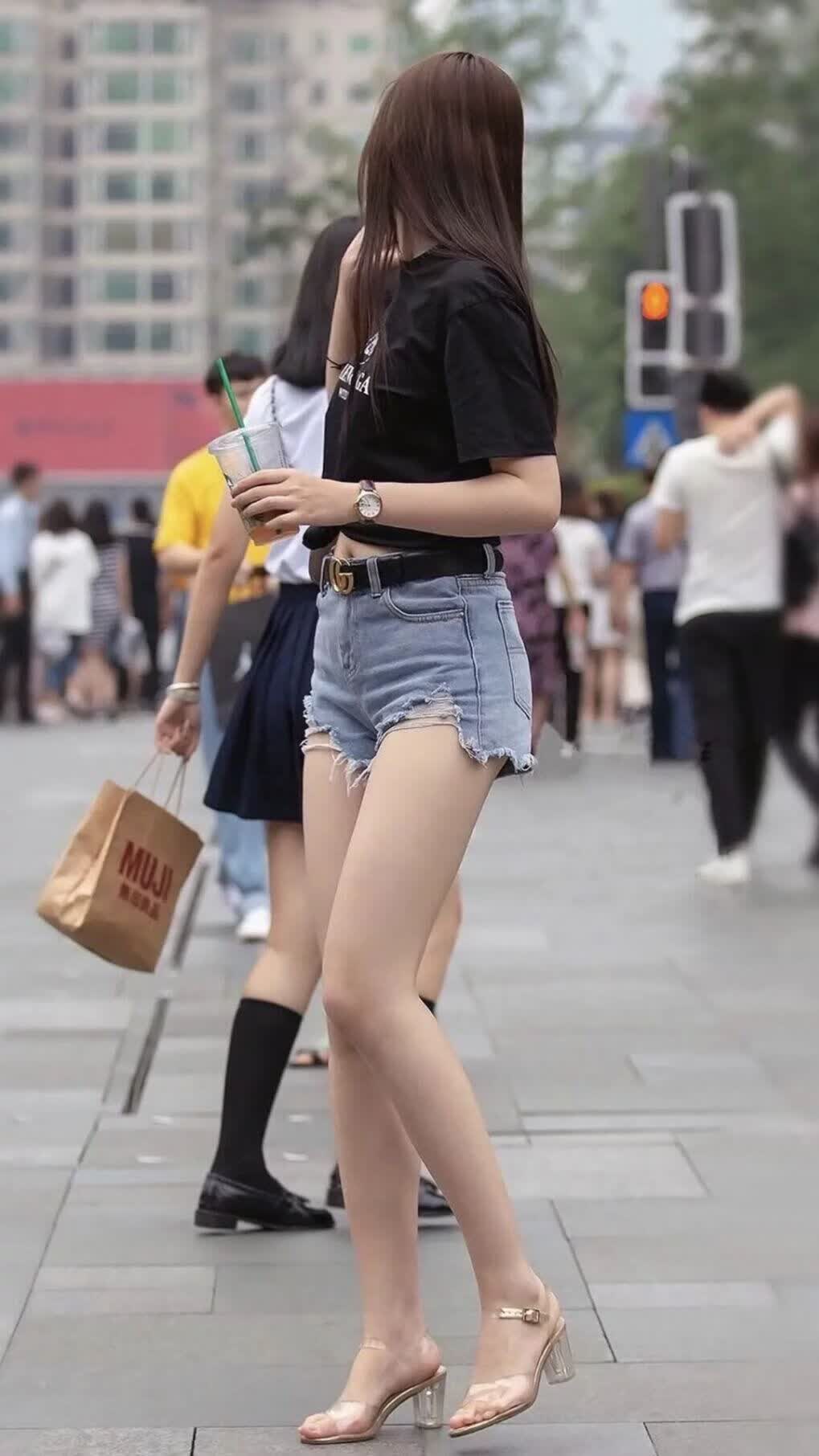 开云体育2026-2026世界杯F组，乌兹别克斯坦绝境逆转伊拉克，久保建英中场指挥若定引领日本连胜