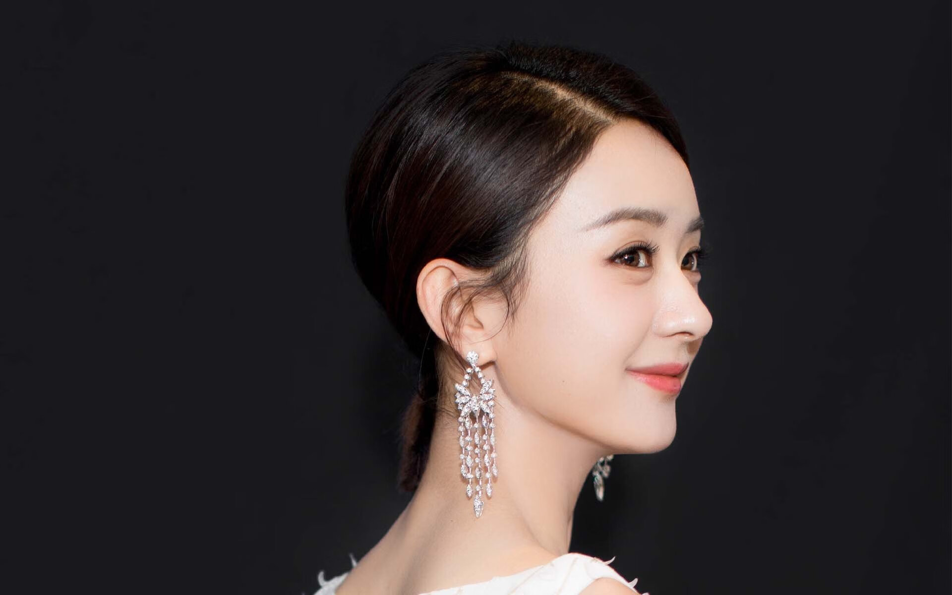 开云体育app-巴格达之夜，齐耶赫魔术师般表演，替补奇兵一剑封喉，伊拉克险胜罗马尼亚书写E组传奇